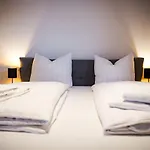 Апартаменти Gebirgsresort - Schanzenblick *